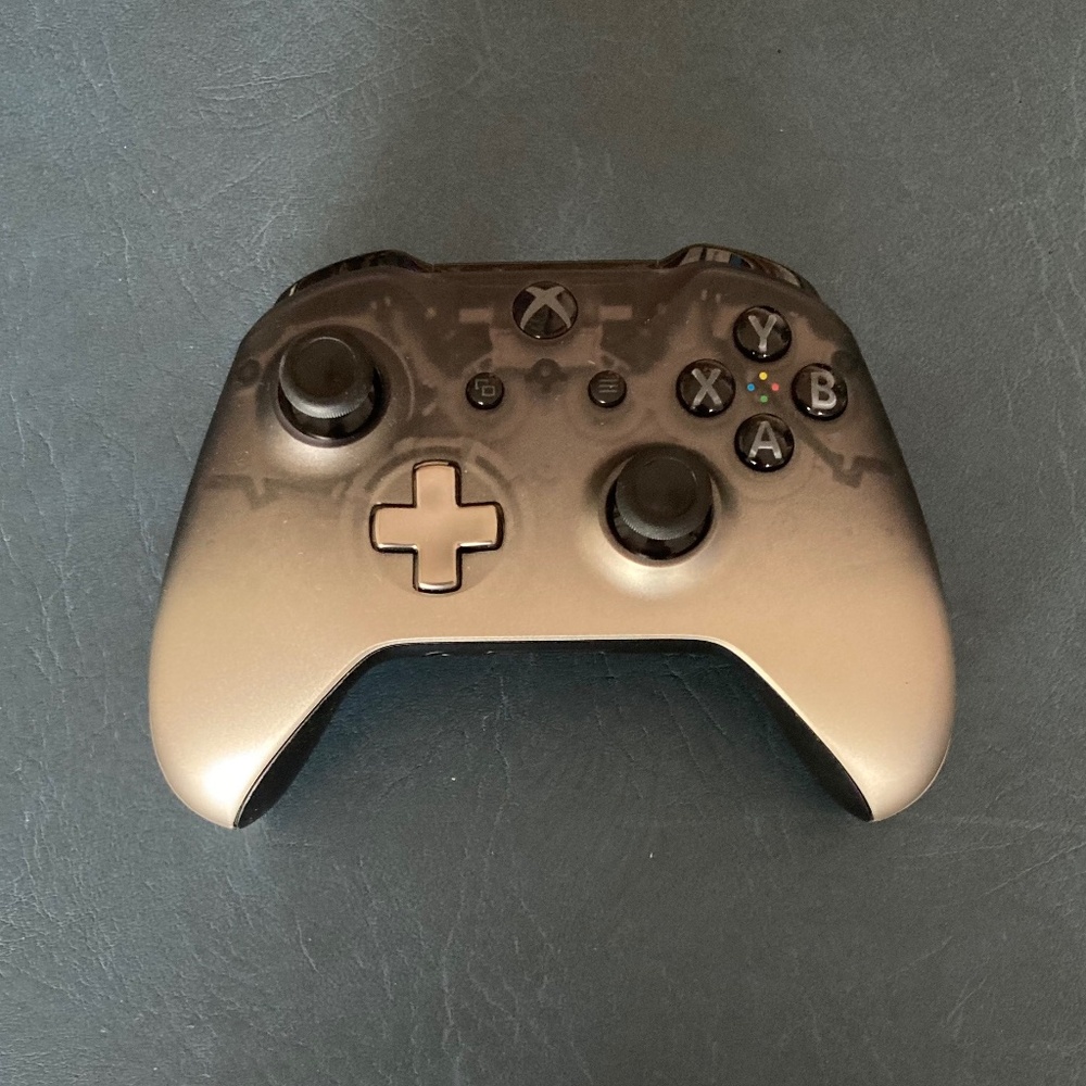 XBOX ONE Controller - Picture 3 of 3